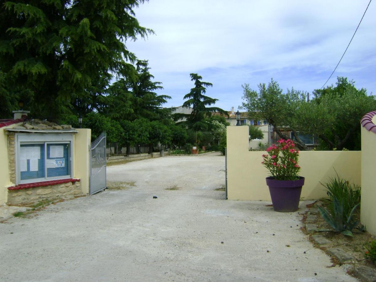 Le H De Sernhac Luaran gambar